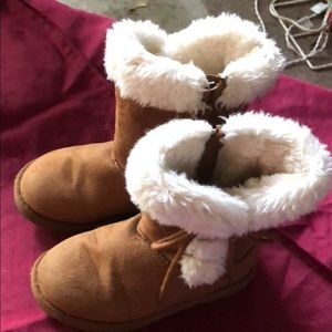 Falls creek sz 11 little Girls boots